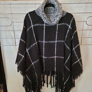 Michael Stars (Evereve) Fringed Poncho - One size
